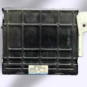 ECU Chevrolet Suzuki Grand Vitara referencia 33920-65DS2 calibración 065DS AV, vista general con la etiqueta