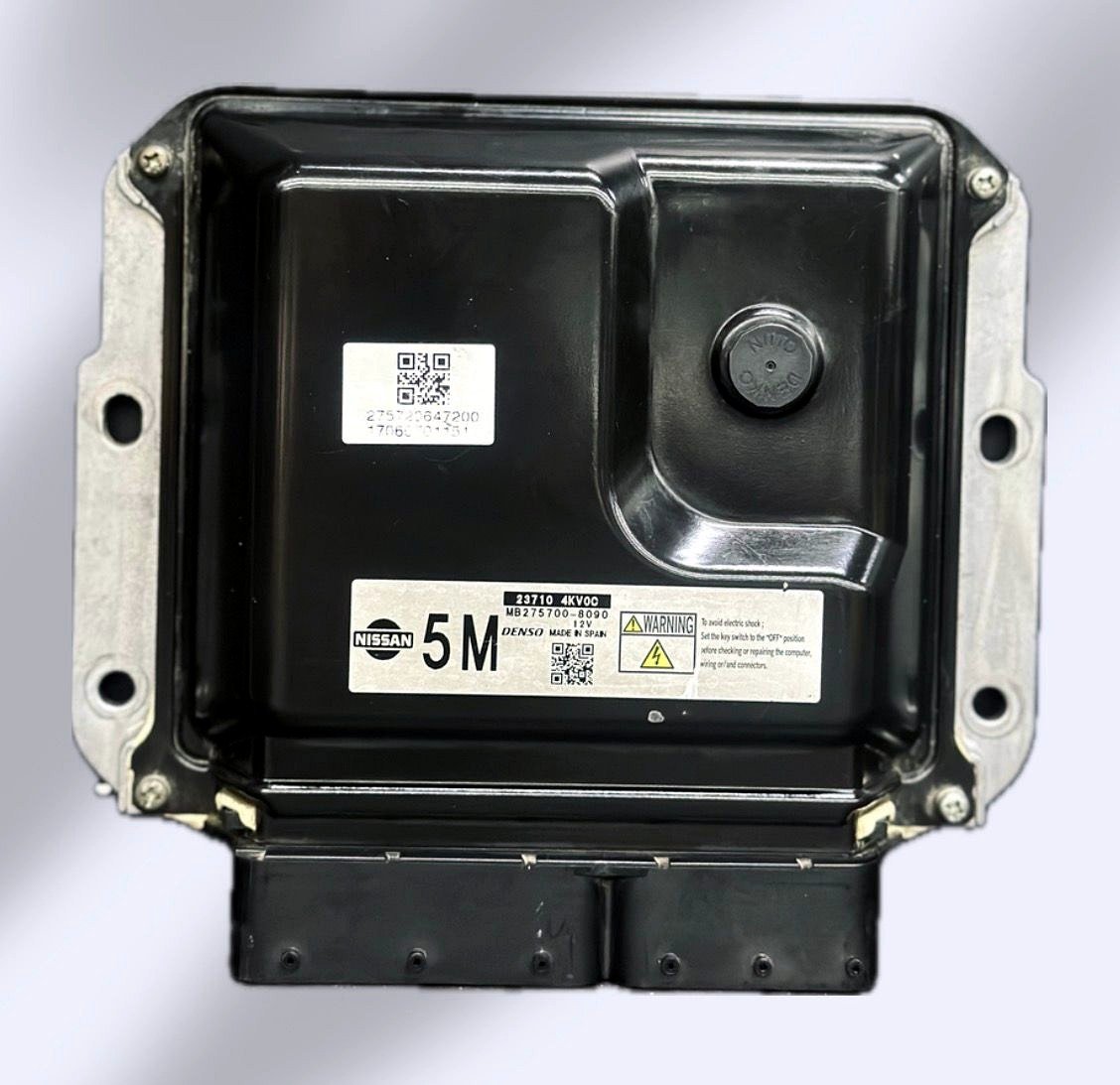 ECU Nissan Frontier NP300 D23 referencia 23710-4KV0C calibración 5M, vista general del módulo Denso