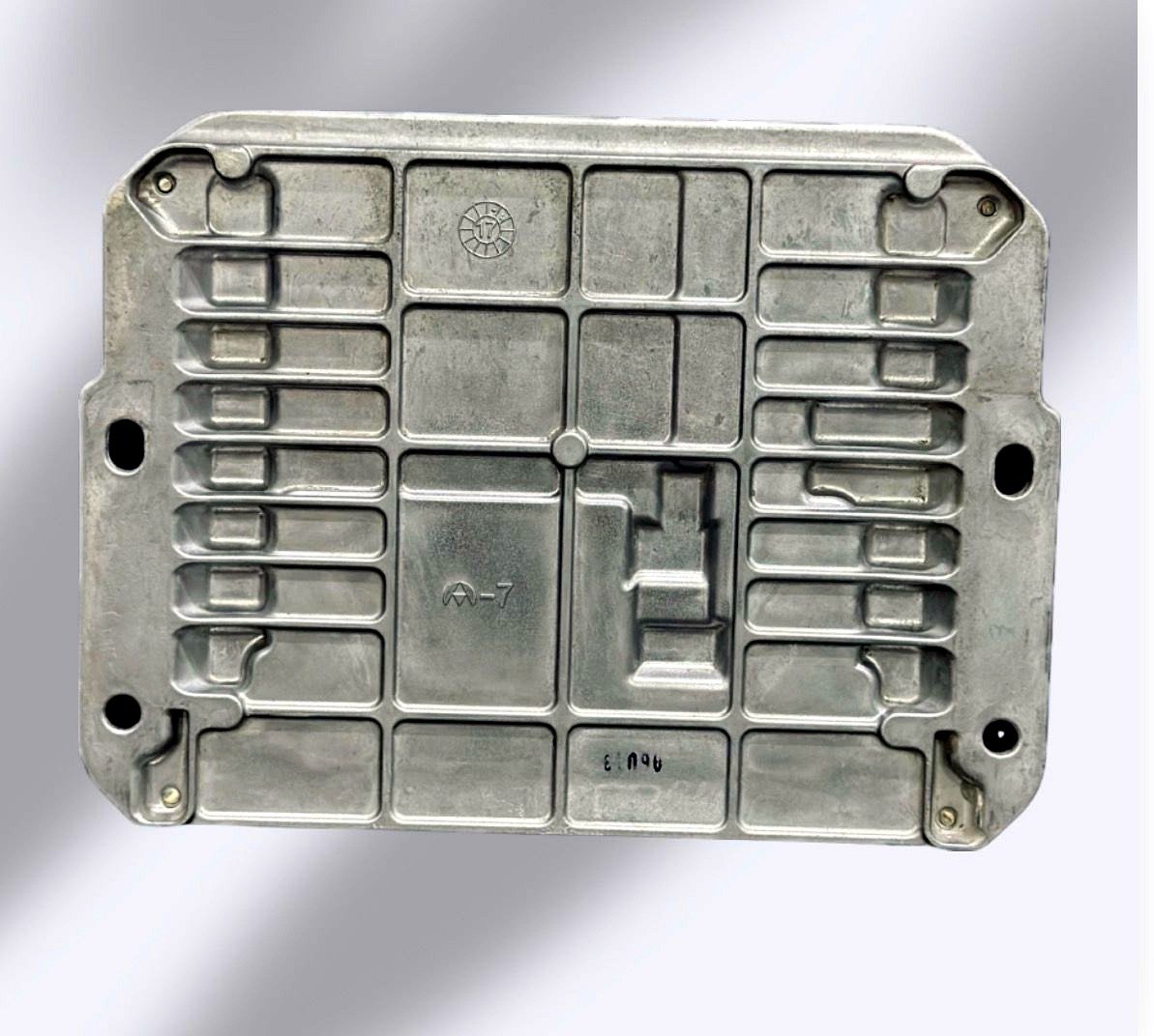 Cara posterior de la ECU Nissan Frontier NP300 D23 23710-4KV0C, carcasa de aluminio